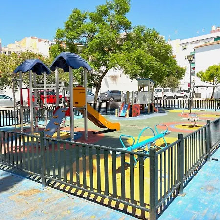Casa de Férias Evans Realty Cl Casa Mata En 2º Linea De Playa Málaga